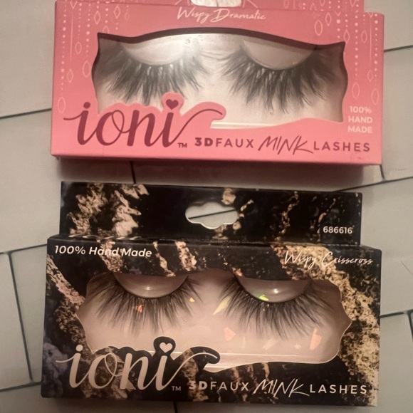 Ioni Lashes - Picture 4 of 10